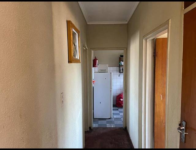 1 BEDROOM APARTMENT FOR SALE IN PAROW CENTRAL